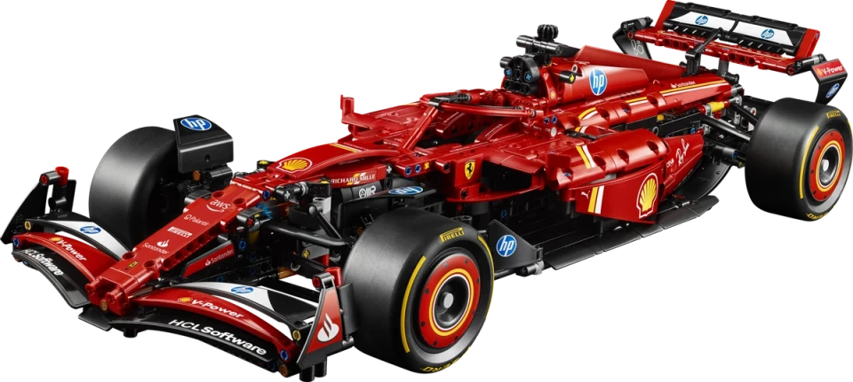 Модель Ferrari SF-24